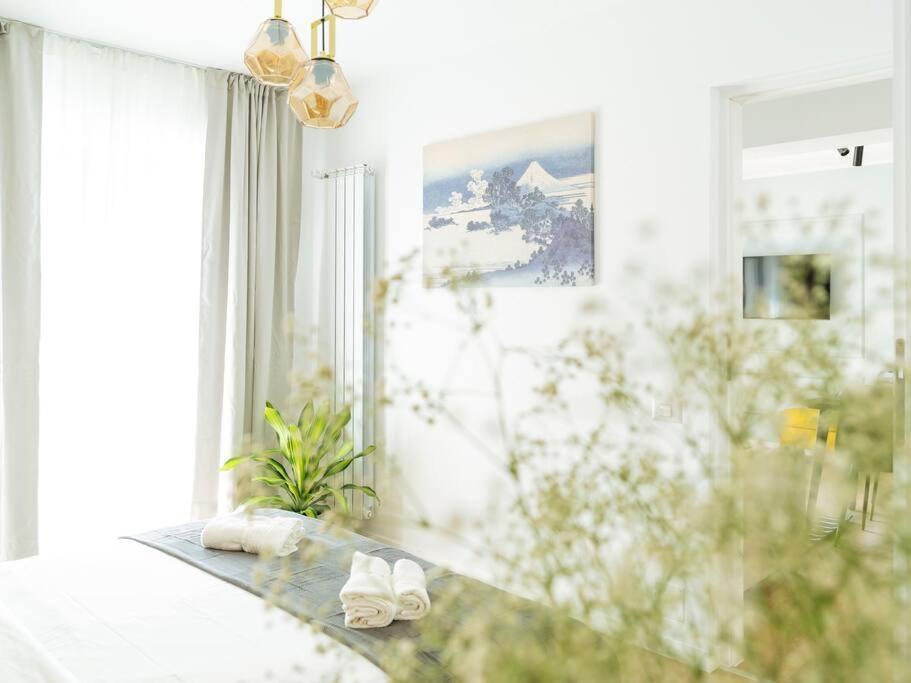 Bright 2Br Apartment - Top Location - City Balcony Bukarest Exteriör bild