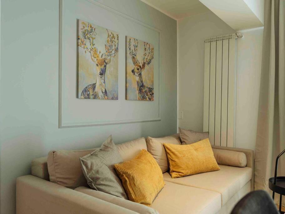 Bright 2Br Apartment - Top Location - City Balcony Bukarest Exteriör bild