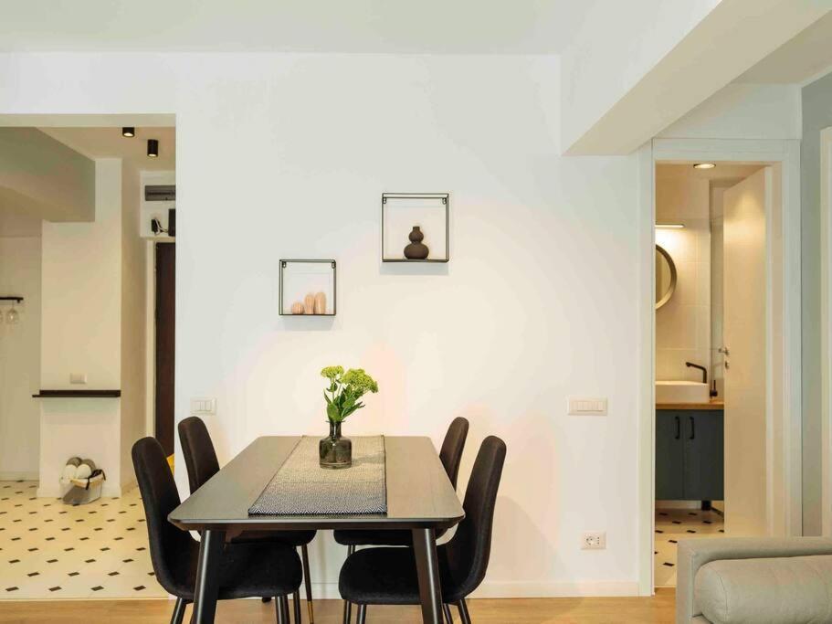Bright 2Br Apartment - Top Location - City Balcony Bukarest Exteriör bild