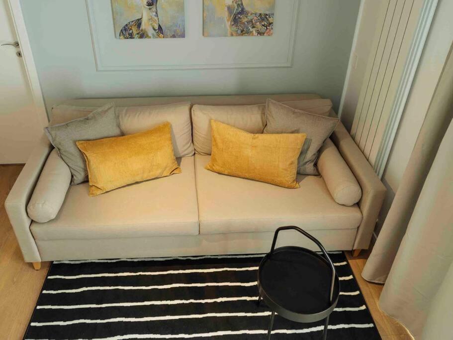 Bright 2Br Apartment - Top Location - City Balcony Bukarest Exteriör bild