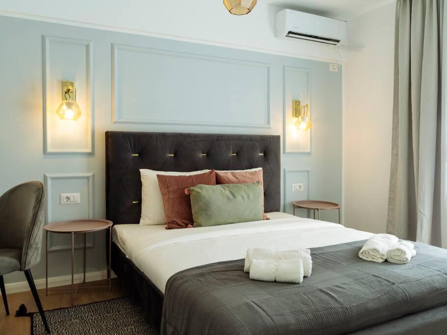 Bright 2Br Apartment - Top Location - City Balcony Bukarest Exteriör bild